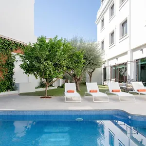 https://hotel-infanta-leonor.es-andalucia.com