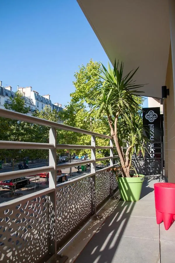 The People - Paris Bercy Hostel